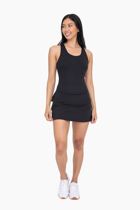 Vestido de tirantes activo con volantes en la espalda