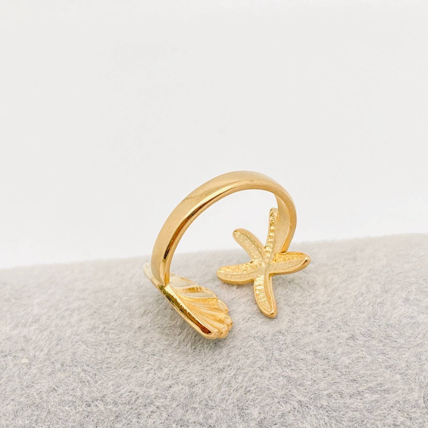 Starfish & Shell 18K Gold Plated Stainless Steel Ring