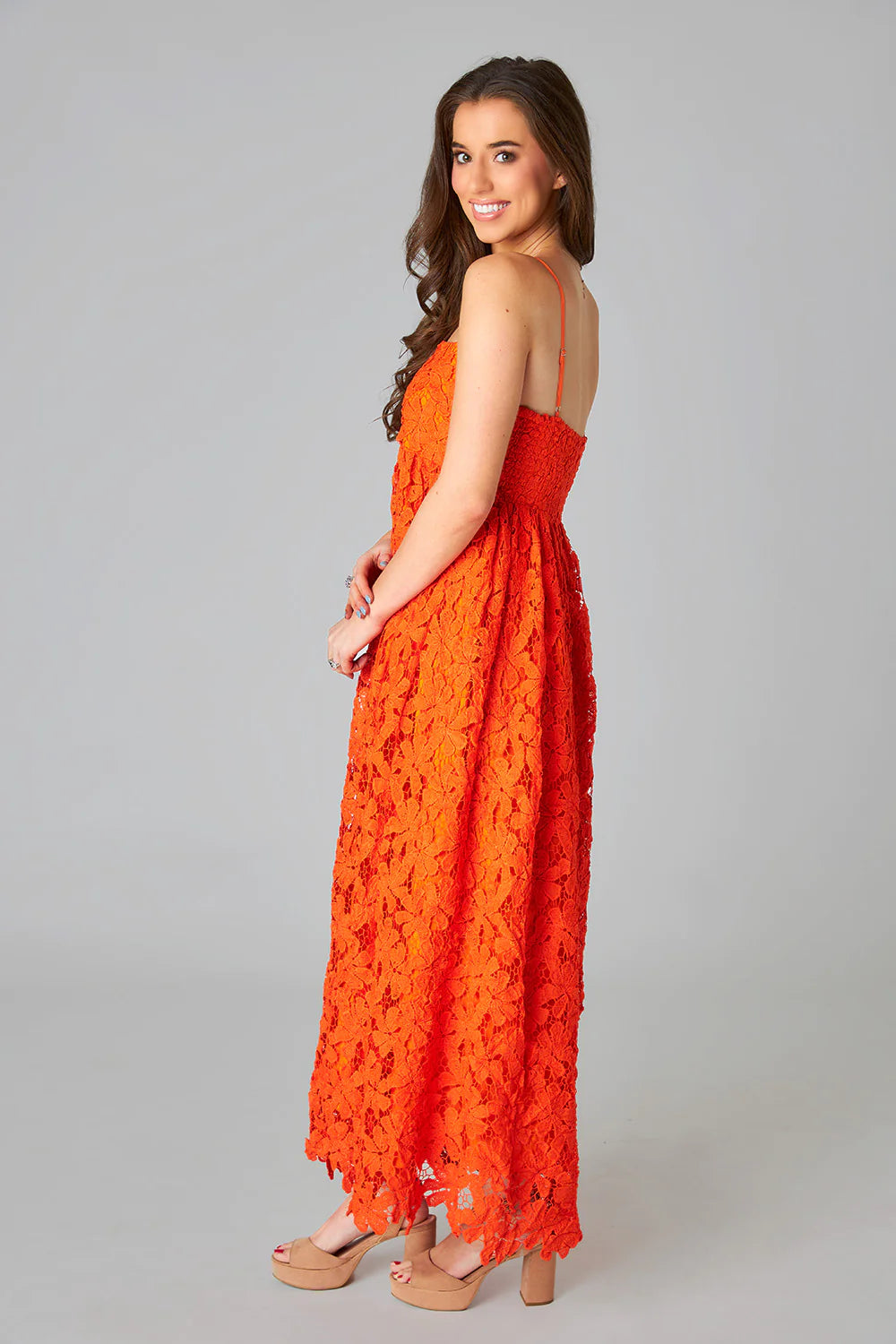 Vestido midi de encaje Tiana