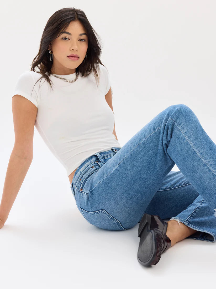 Rebel Mid Rise Slim Straight in Real Deal