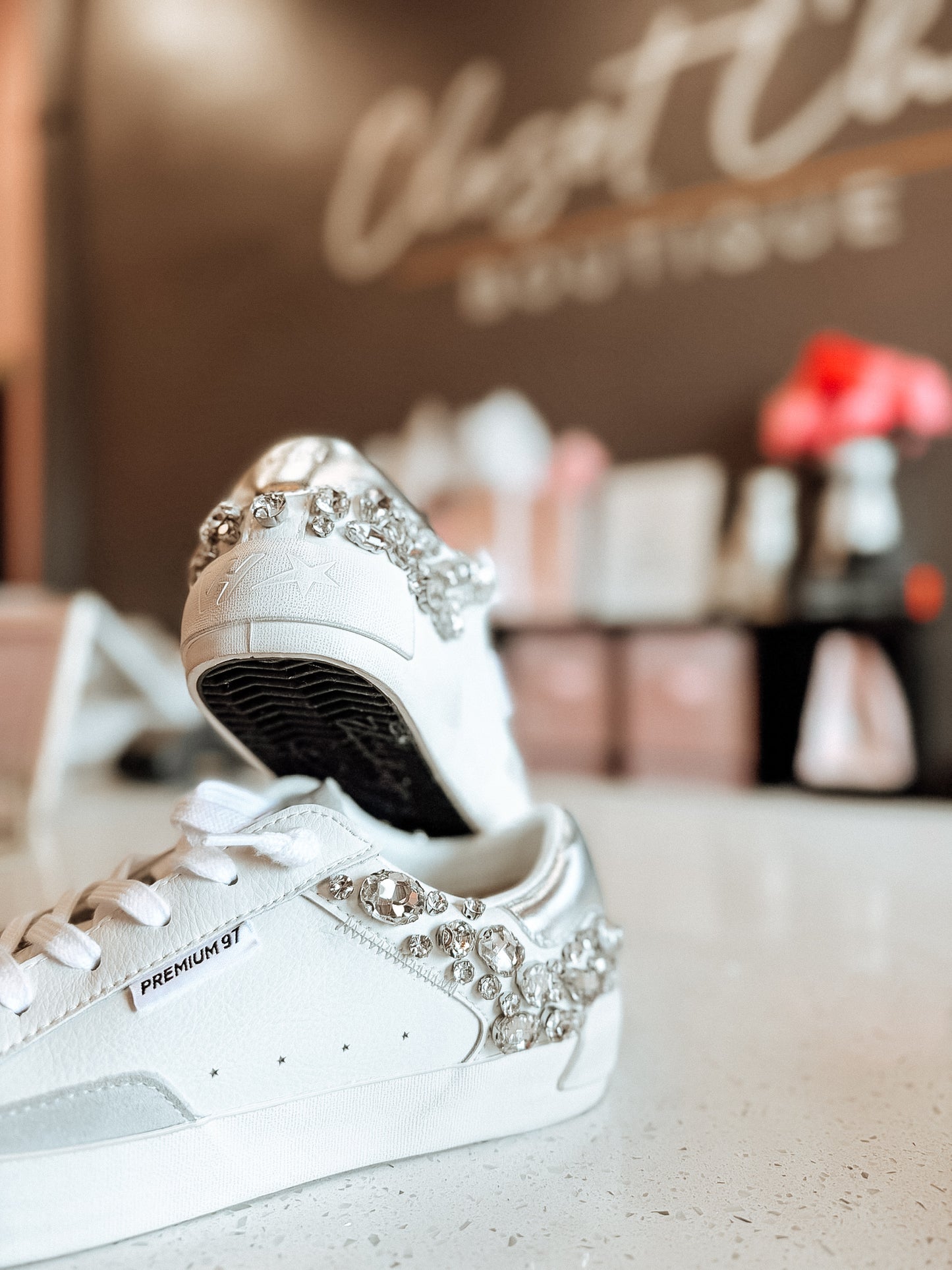 Vintage Havana Premium White Stone Pop Sneakers