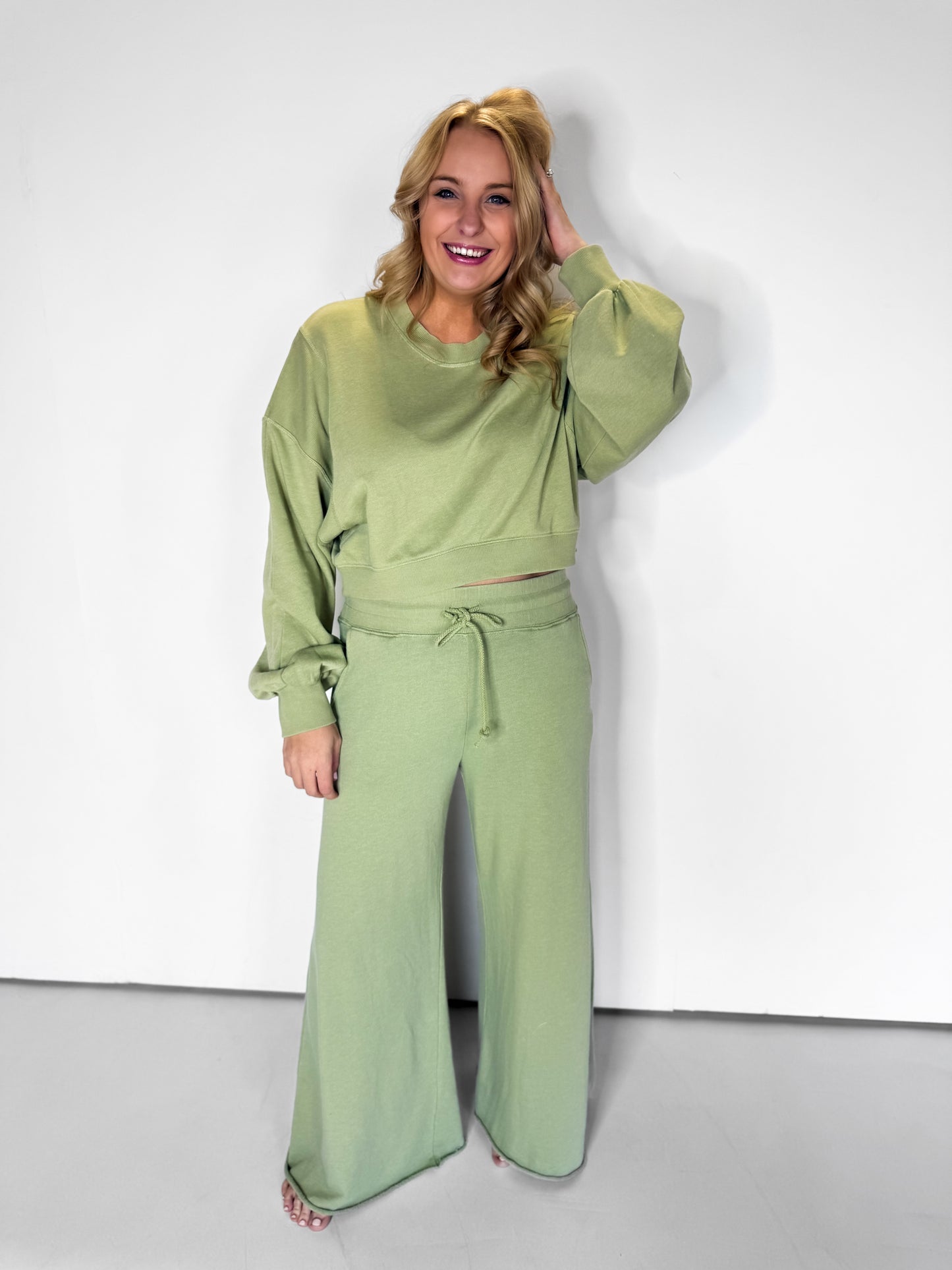 Remy Sweatshirt {Green}