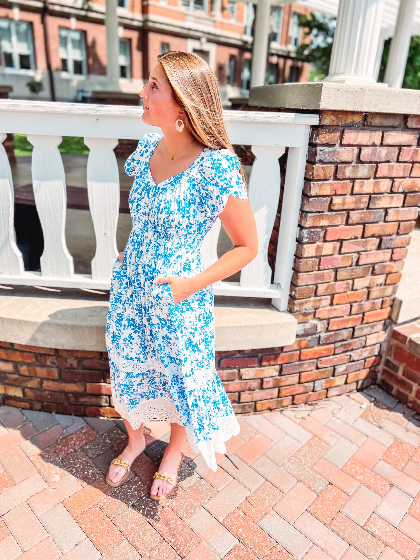 Sweetheart Lace Midi Dress