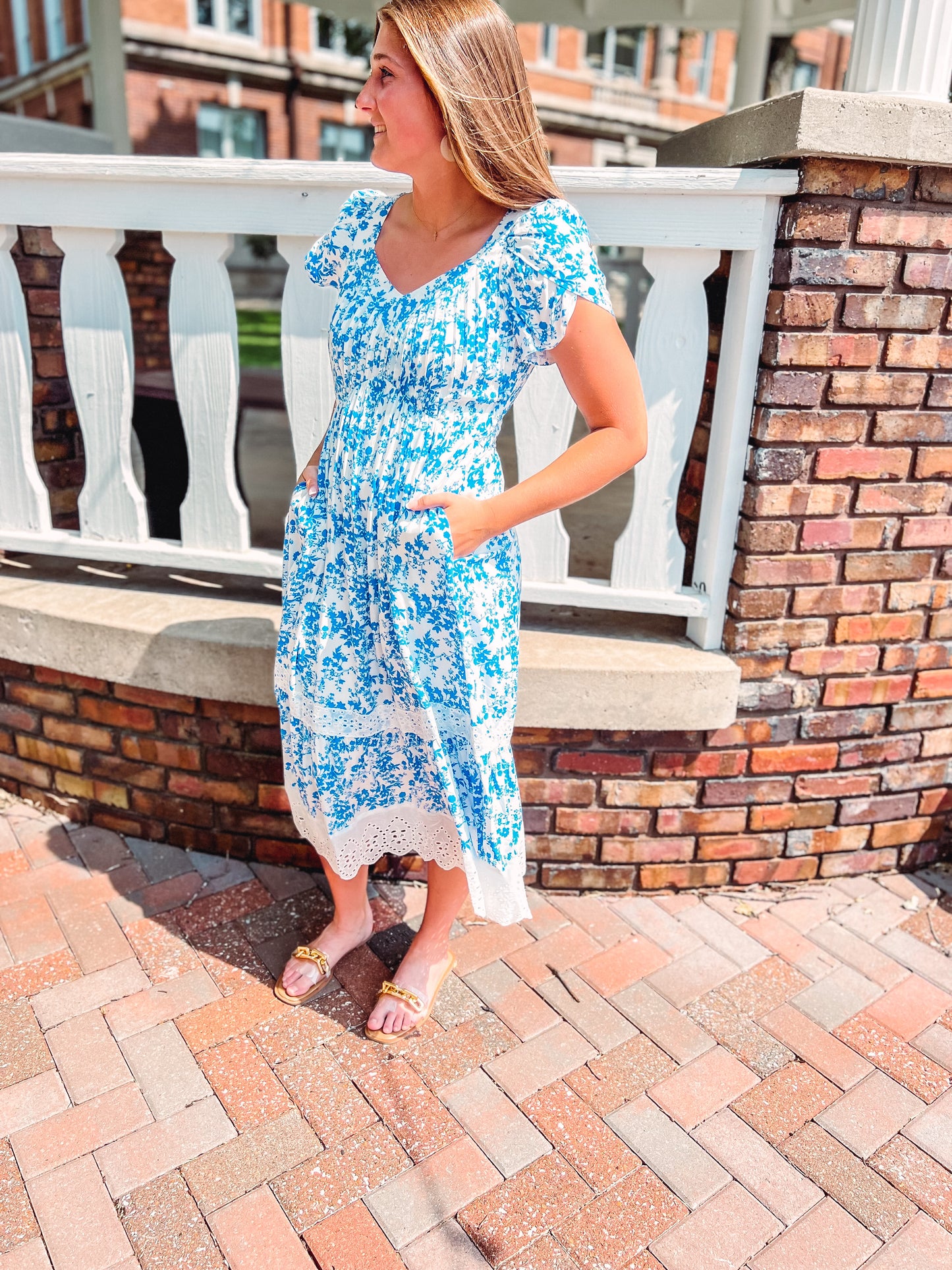 Sweetheart Lace Midi Dress