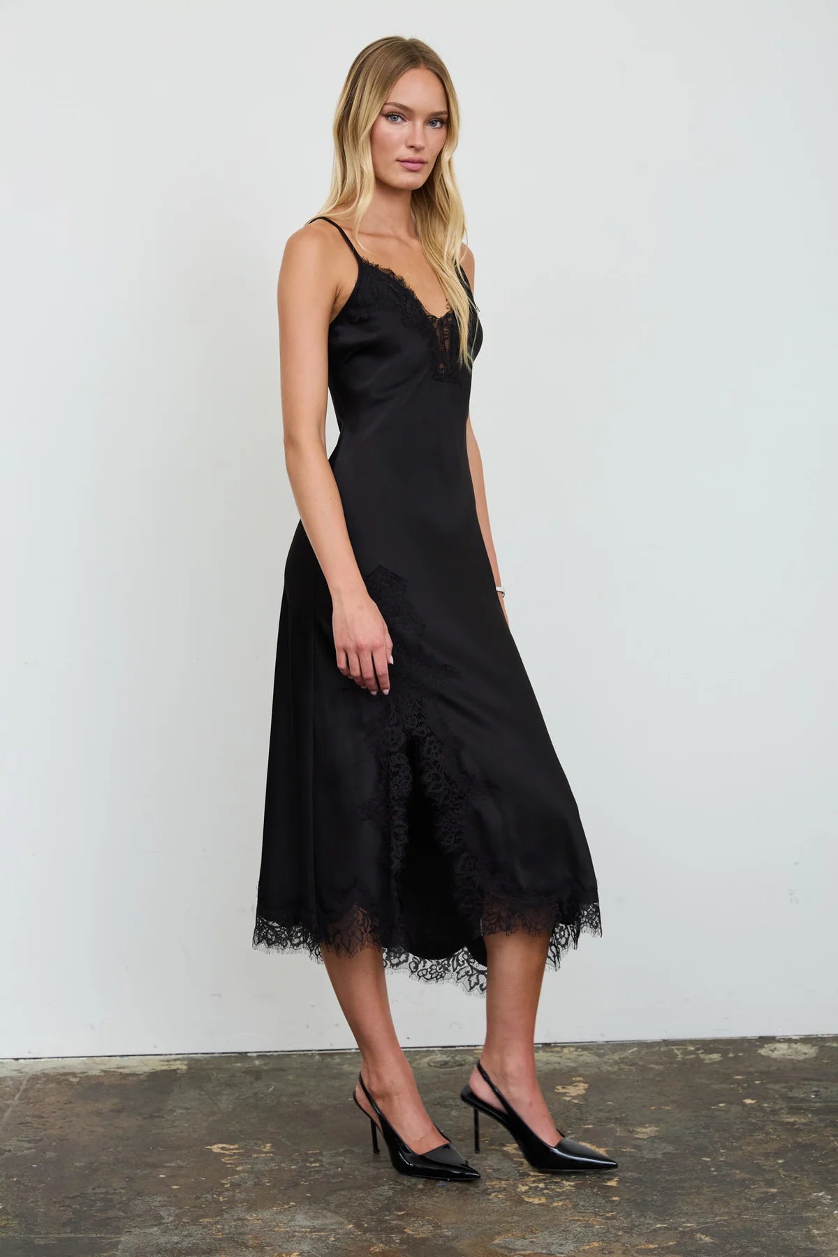 Dahlia Lace Midi Dress