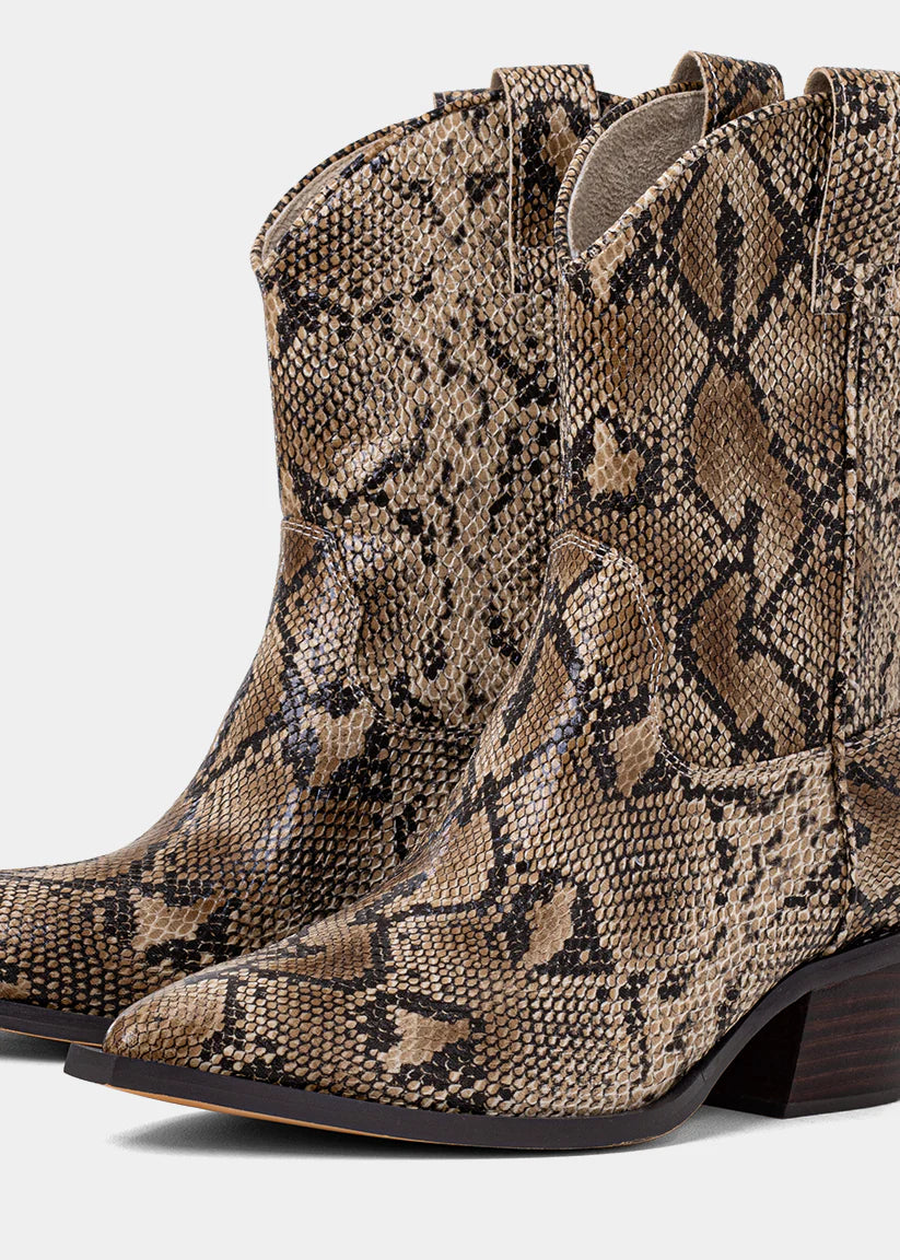 Zouzou Natural Snake Western Boot