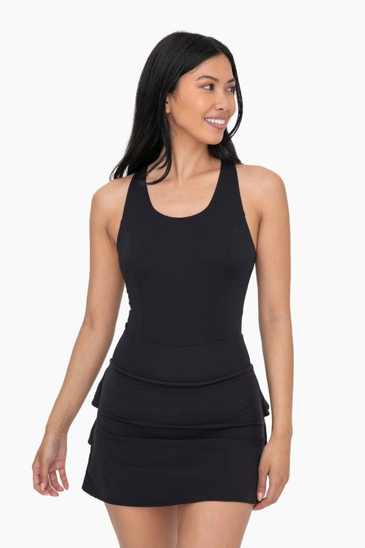 Vestido de tirantes activo con volantes en la espalda