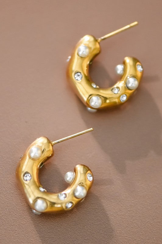 Scattered Pearl Hoops