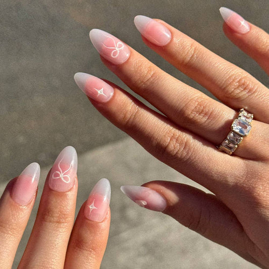 Glamnetic Lovers Knot Nails