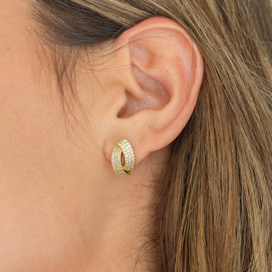 Curved Pavé Bar Studs