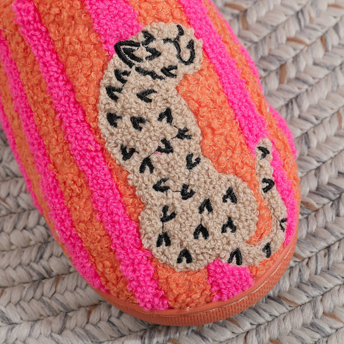 Retro Color-Block Striped Leopard Plush Slippers