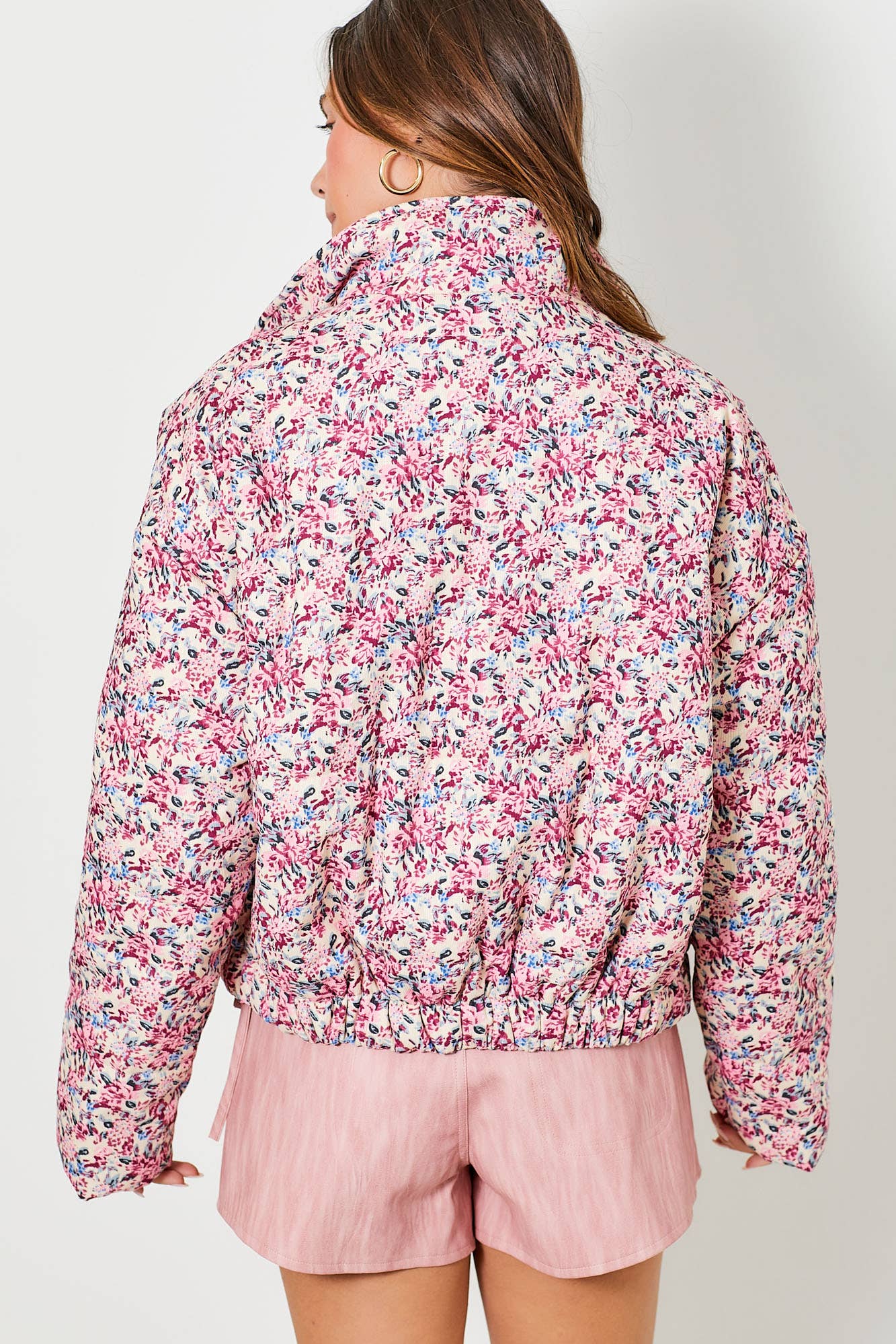 Chaqueta acolchada con estampado floral