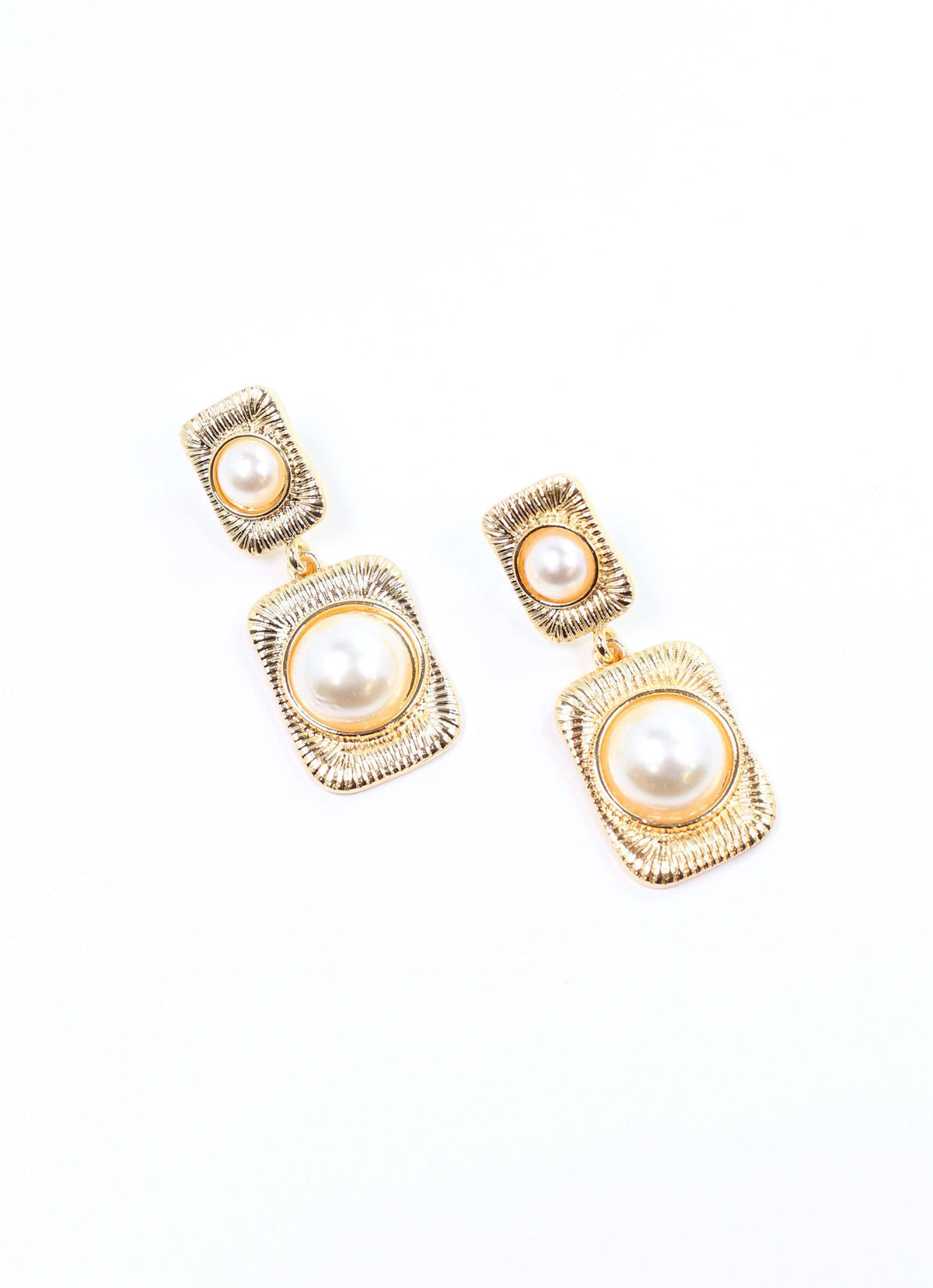 Giovonnie Pearl Drop Earring Gold