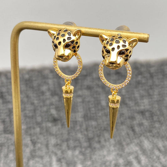Exquisite Awl Charm Leopard Head Post Earrings