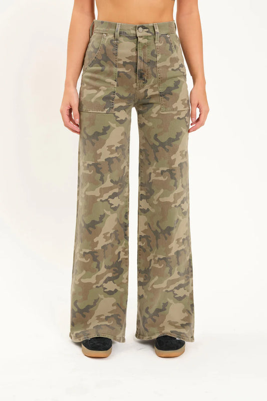 Camo Far Out Patch Pocket Hideaway