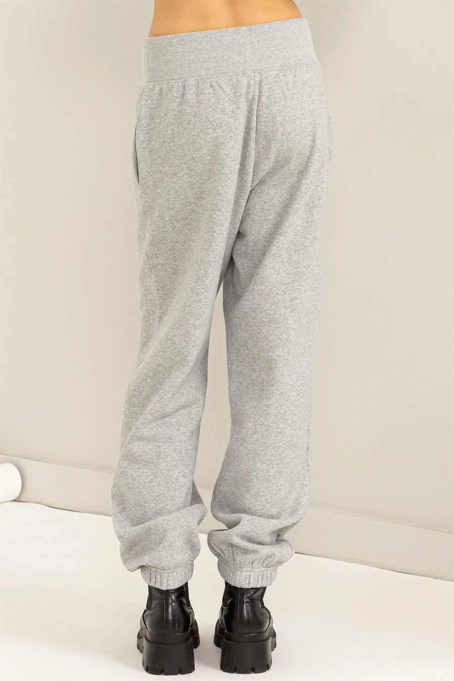 Chic sweatpants 2025