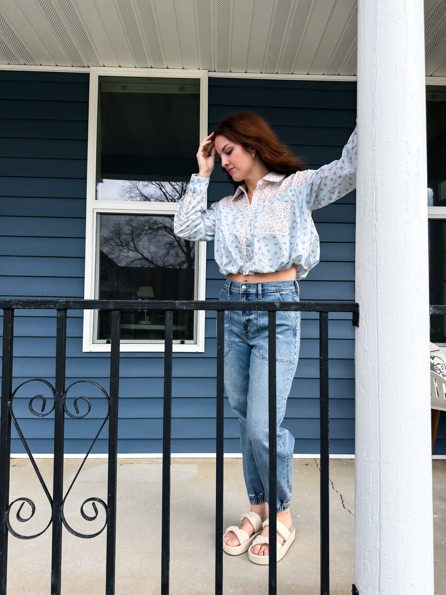 Ditsy Floral Bubble Hem Cropped Shirt