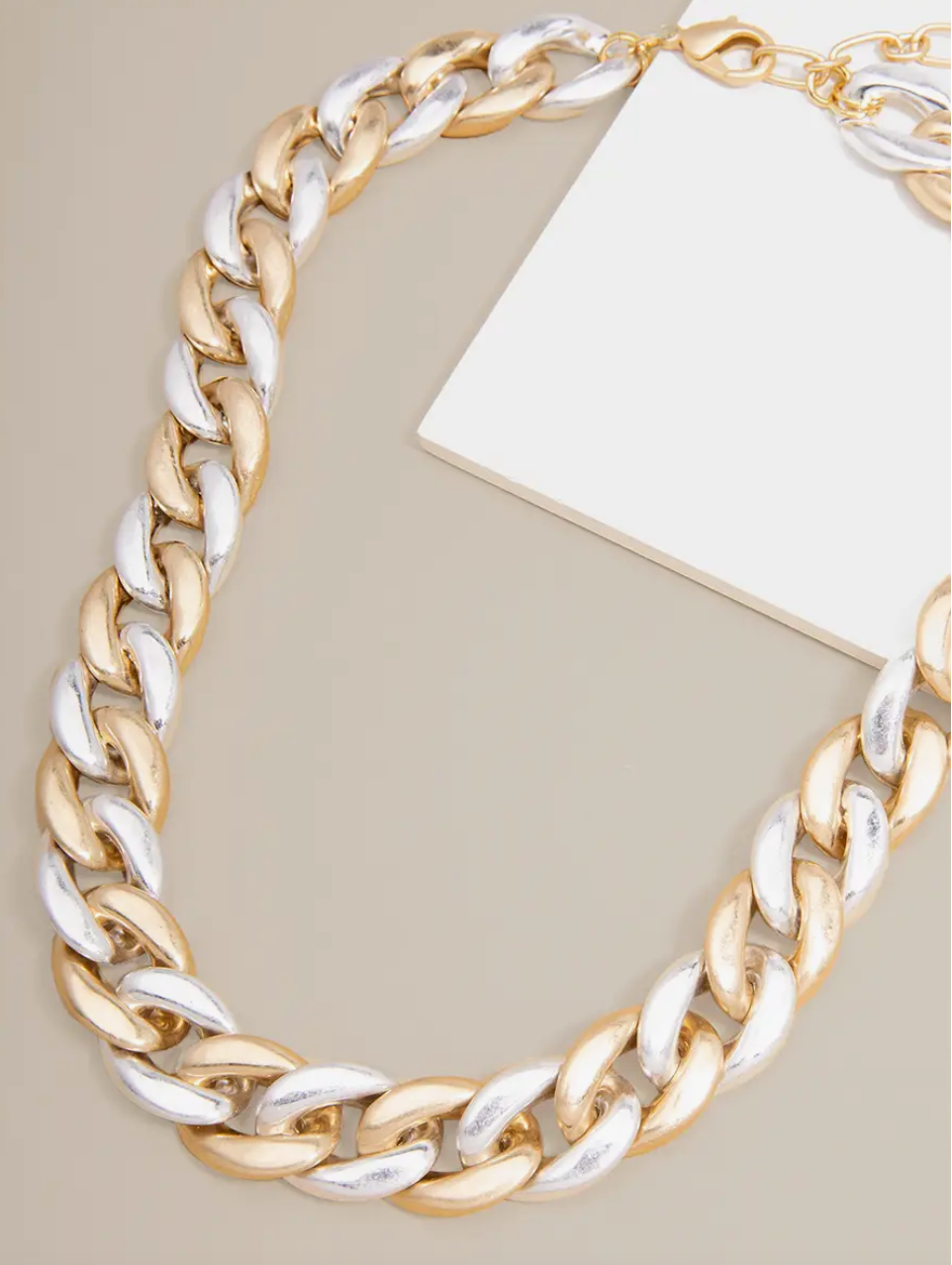 Linked Curb Chain Collared Necklace