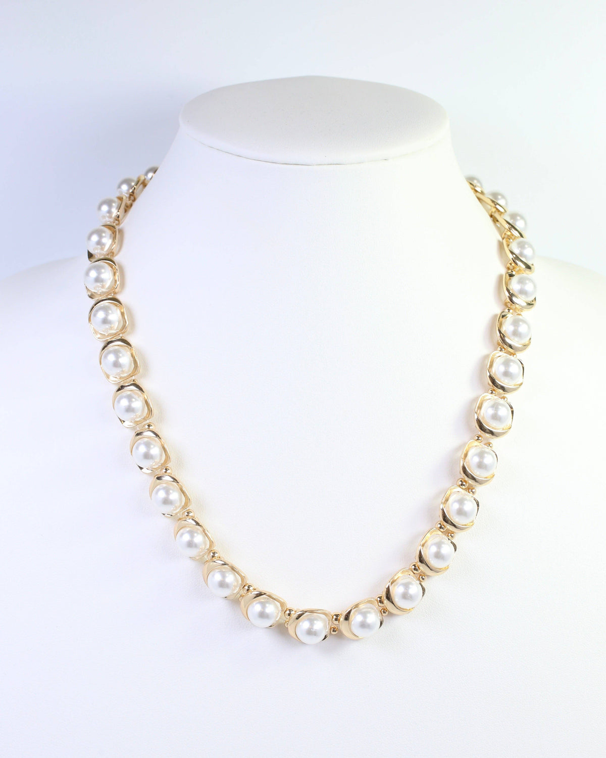 Hudson Pearl Cast Link Necklace Gold