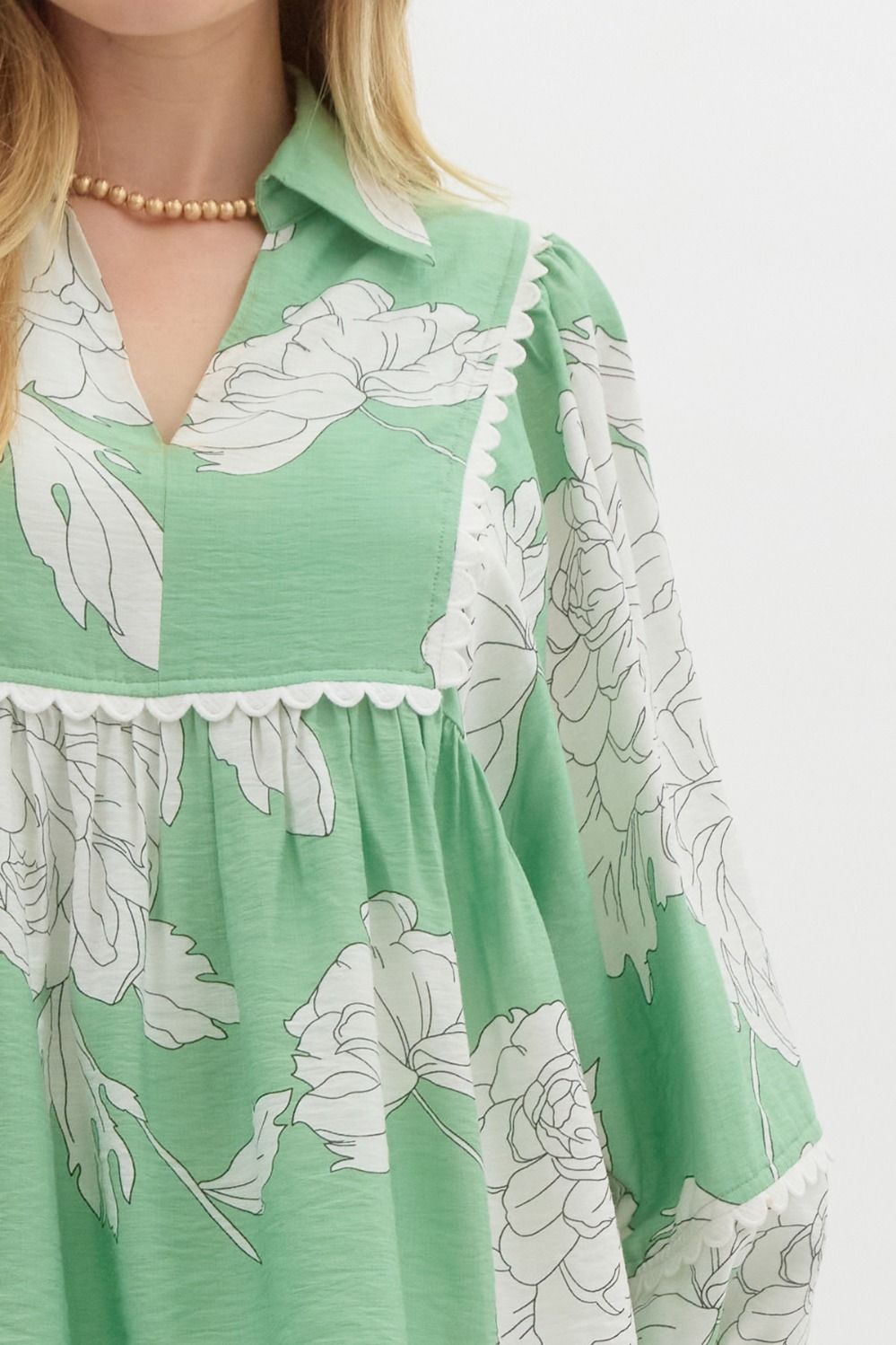 Sweet & Scalloped Mint Floral Blouse