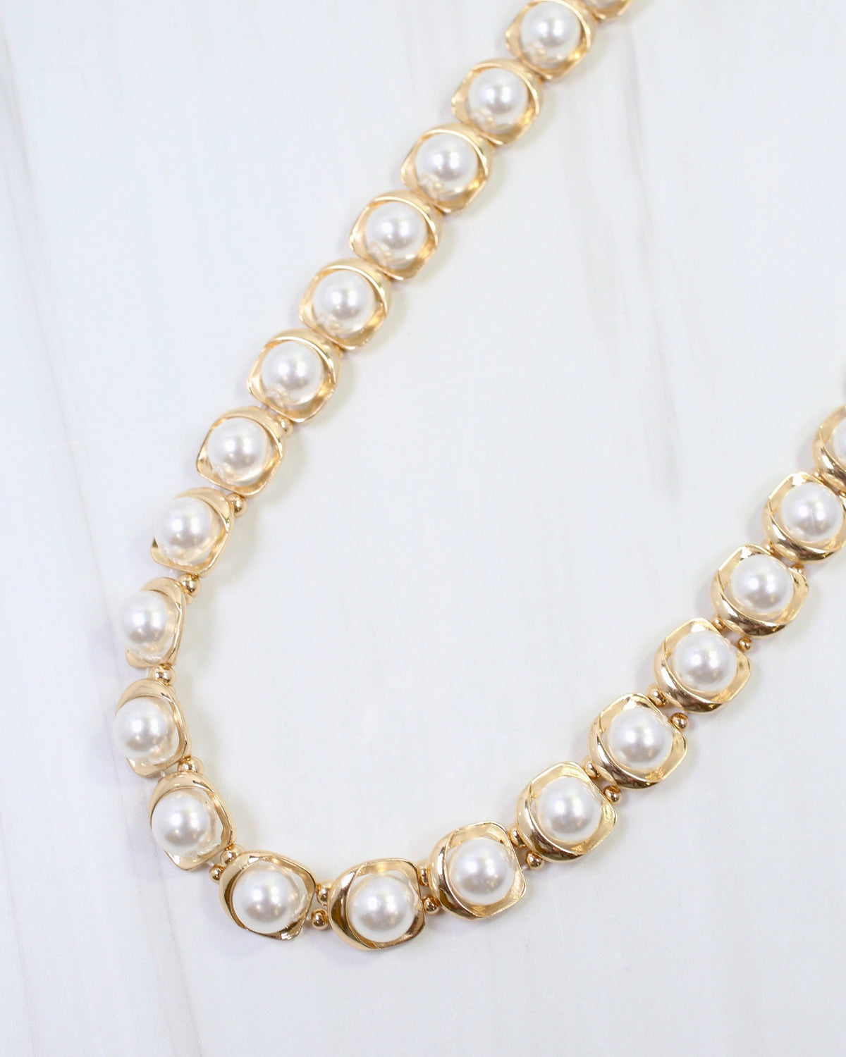 Hudson Pearl Cast Link Necklace Gold