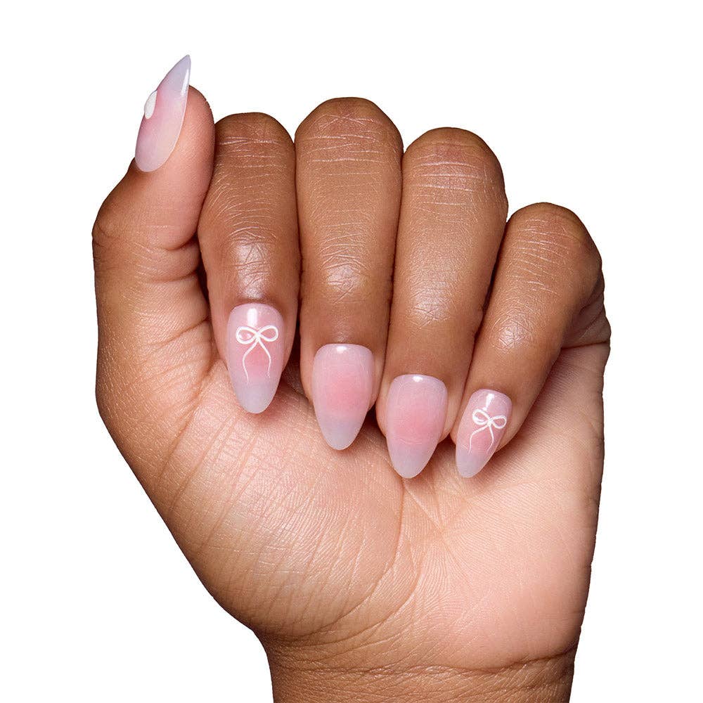 Glamnetic Lovers Knot Nails